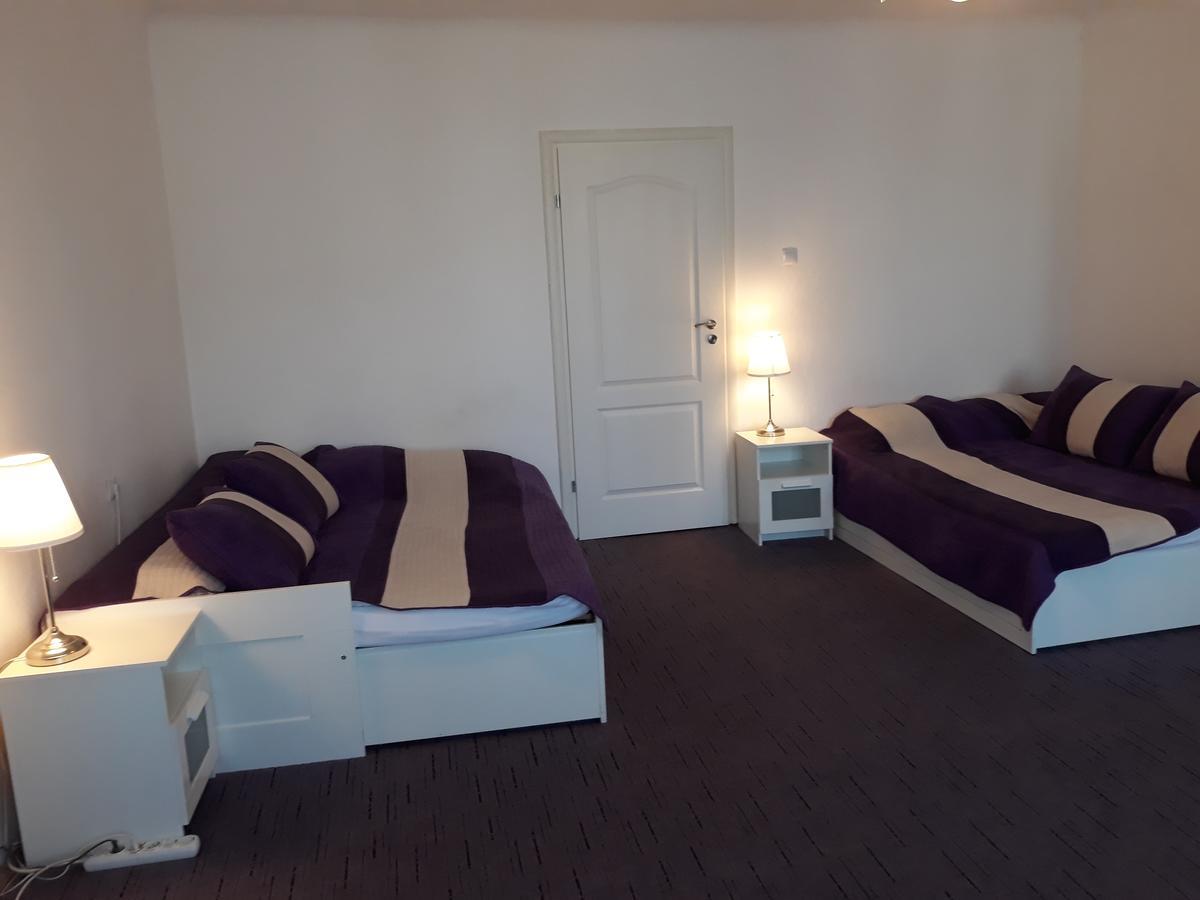 Studio S. Apartment Brasov Luaran gambar